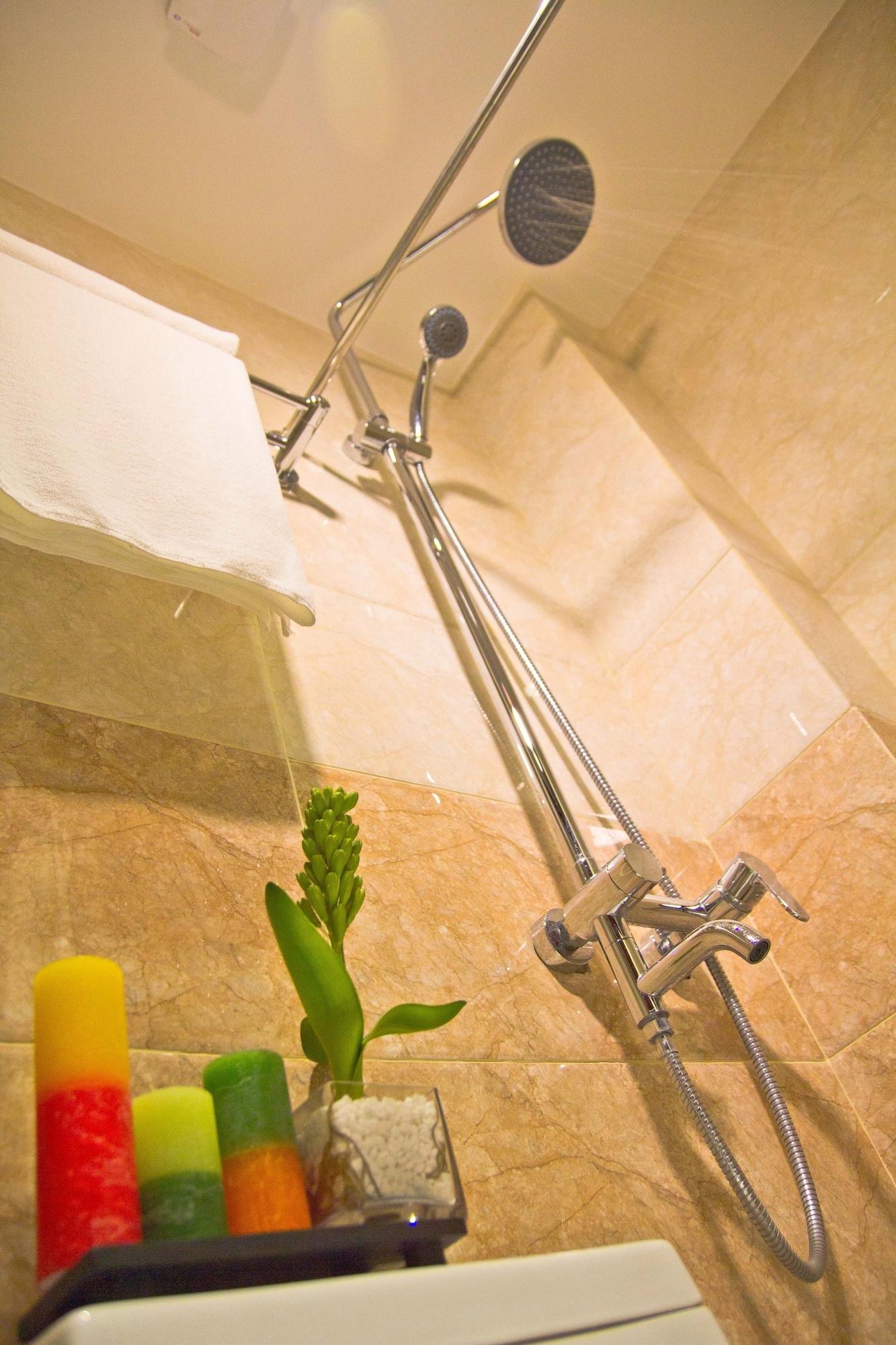 Canberry Hotel Cebu Dış mekan fotoğraf