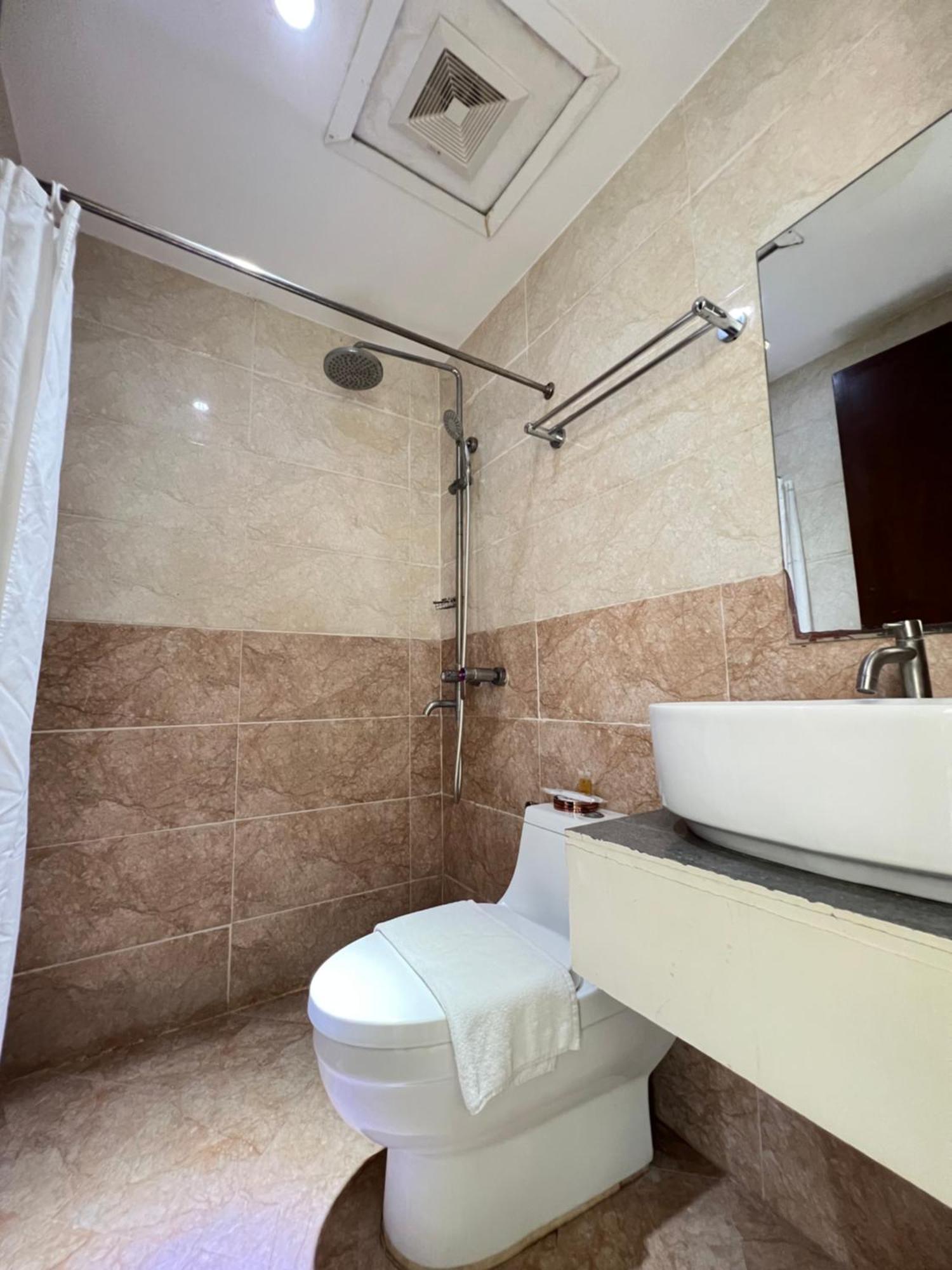 Canberry Hotel Cebu Dış mekan fotoğraf