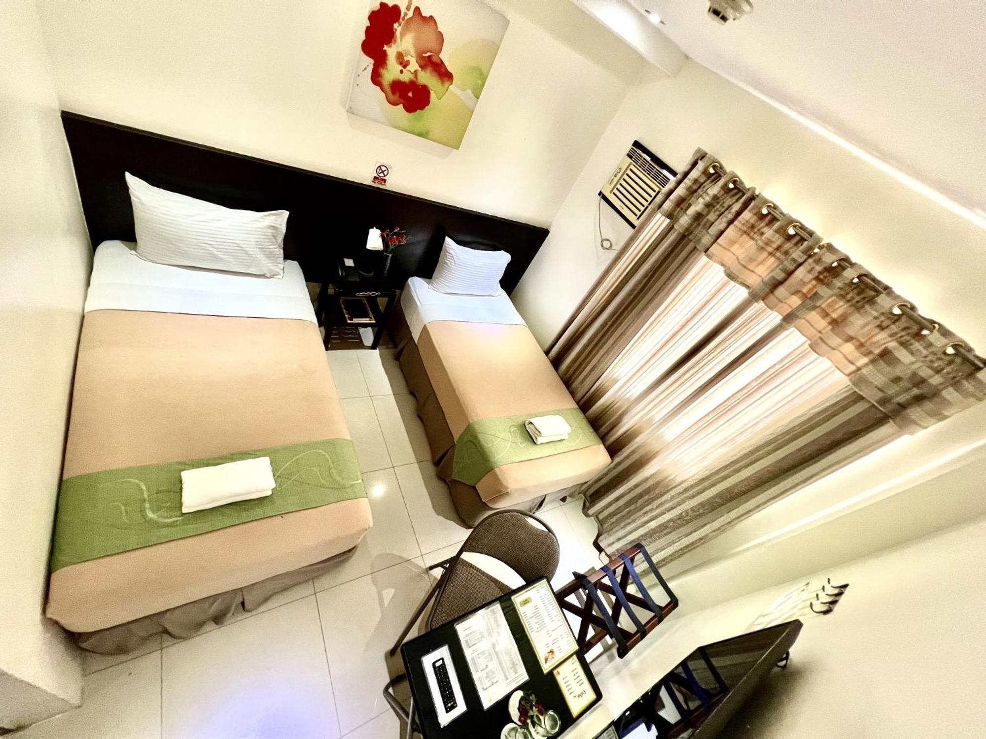 Canberry Hotel Cebu Dış mekan fotoğraf