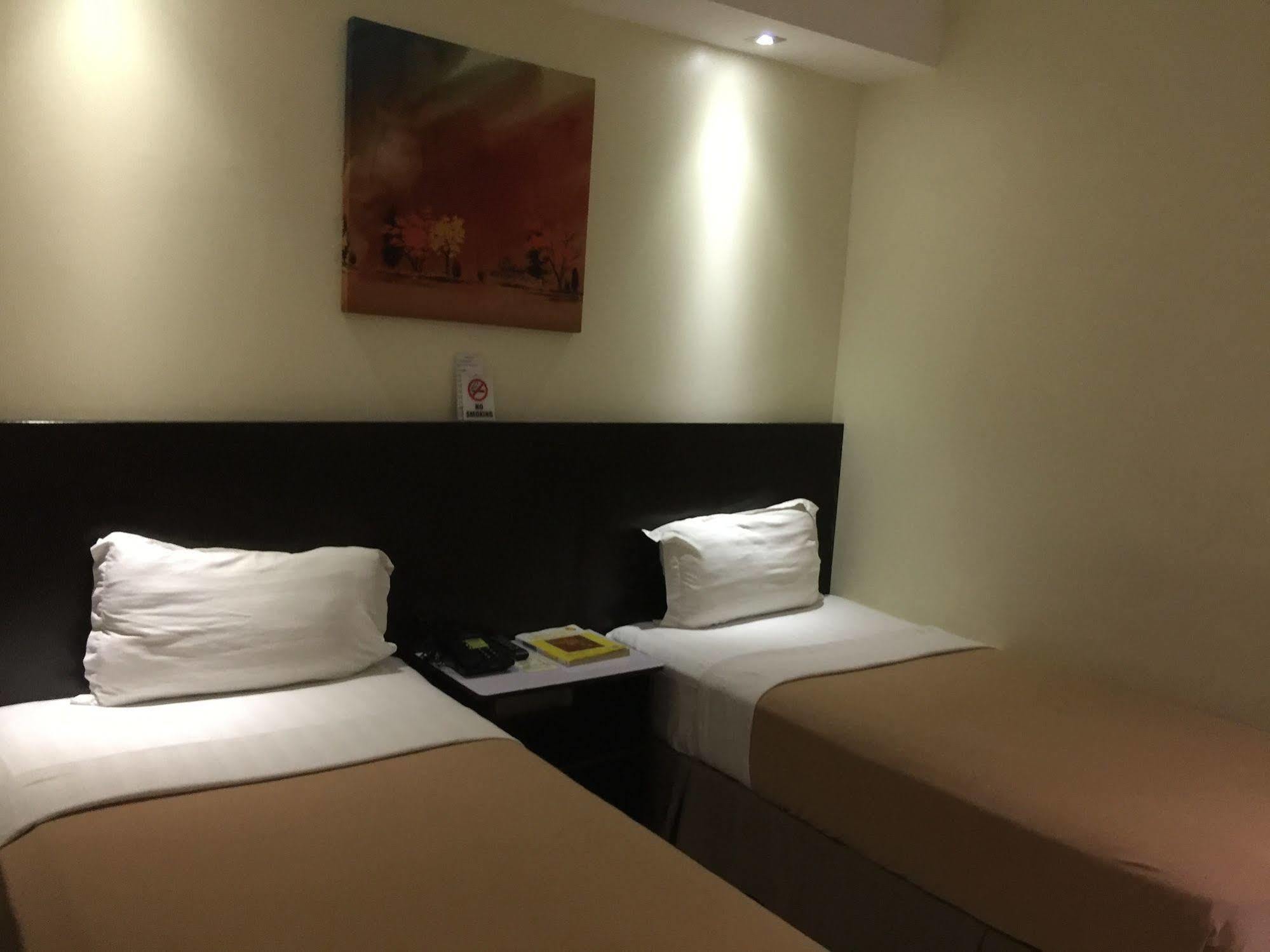 Canberry Hotel Cebu Dış mekan fotoğraf